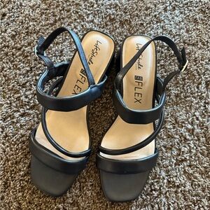 Life Stride Women's Elegant Black Sandals